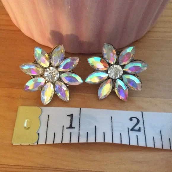 Gorgeous Aurora Borealis + Gold Crystal Flower Statement Earrings - Picture 5 of 13